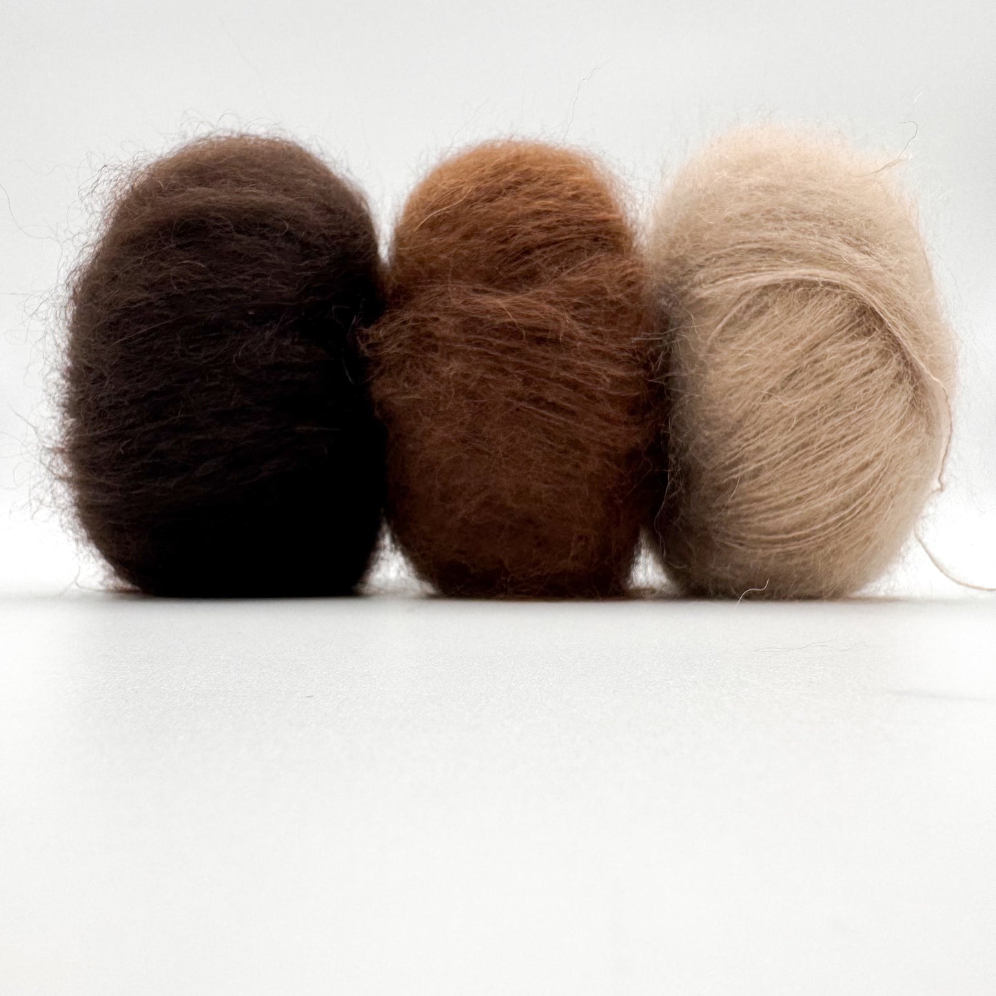 Mohair Sport Garn in der Farbe Nussbraun – Superkid-Mohair und Seide von A Knitters World