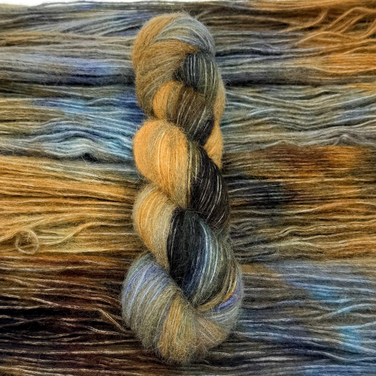 Fluffy Alpakka - Dancing in the moonlight - A Knitters World