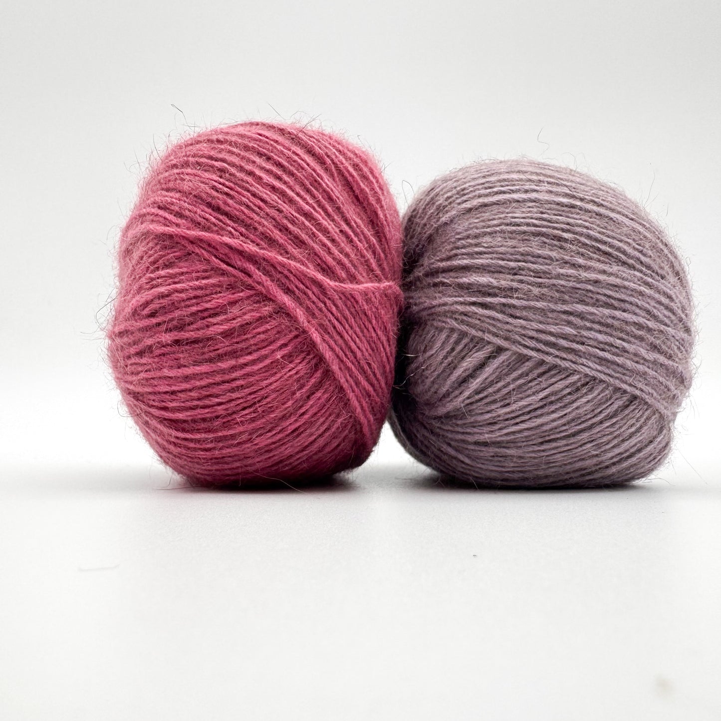 Possum garn i farven Lavender – AKW Skala A luksusgarn med cashmere og mulberry silke