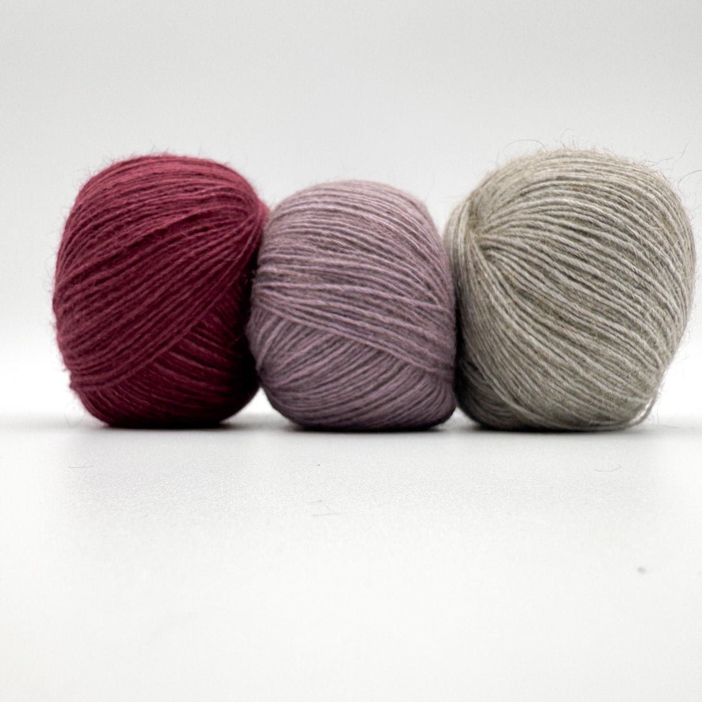 Possum garn i farven Lavender – AKW Skala A luksusgarn med cashmere og mulberry silke